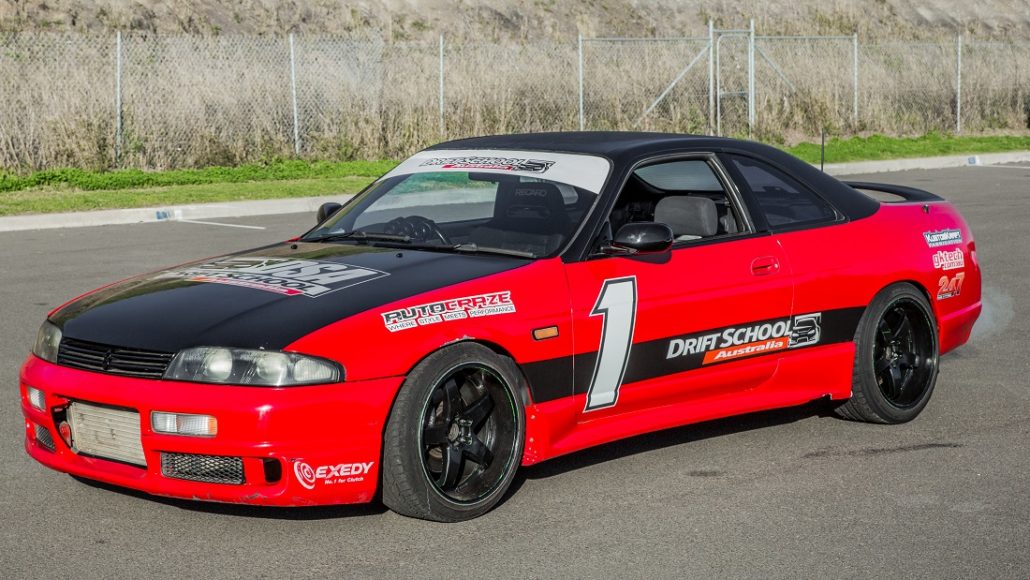 Nissan Skyline r33 дрифт